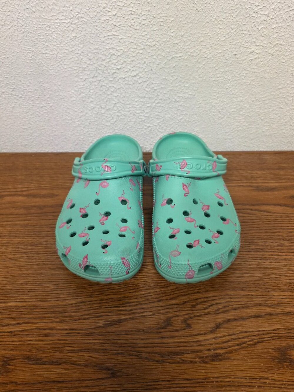 Shoes Crocs Flamingo Clogs Green Size Men 7 and Women 9